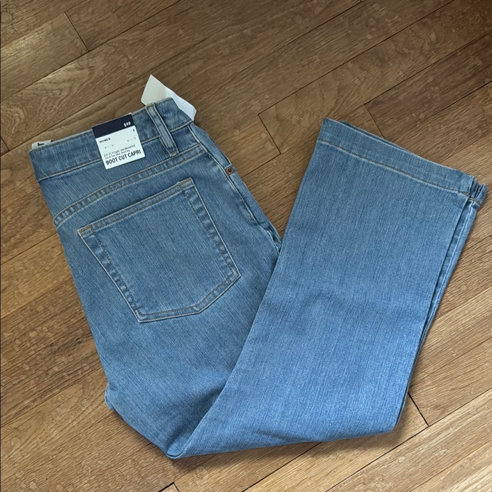 GAP Women's Denim Boot Cut Capri Jeans